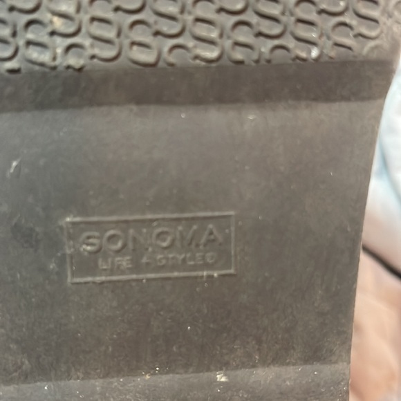 Ladies slip on boots - Picture 6 of 8